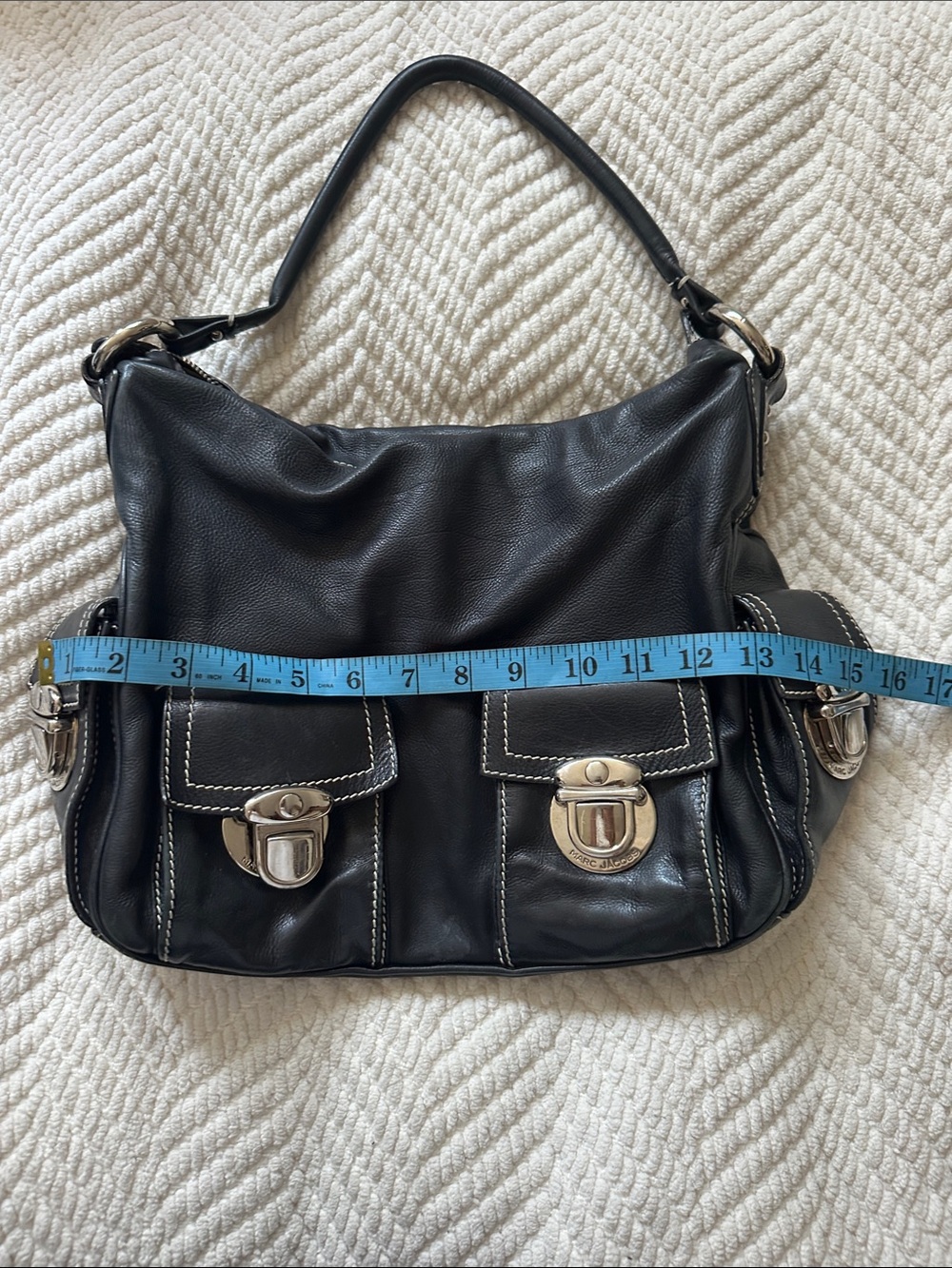 Marc Jacobs Black Leather Shoulder Bag with Front Pockets - Picture 5 of 6